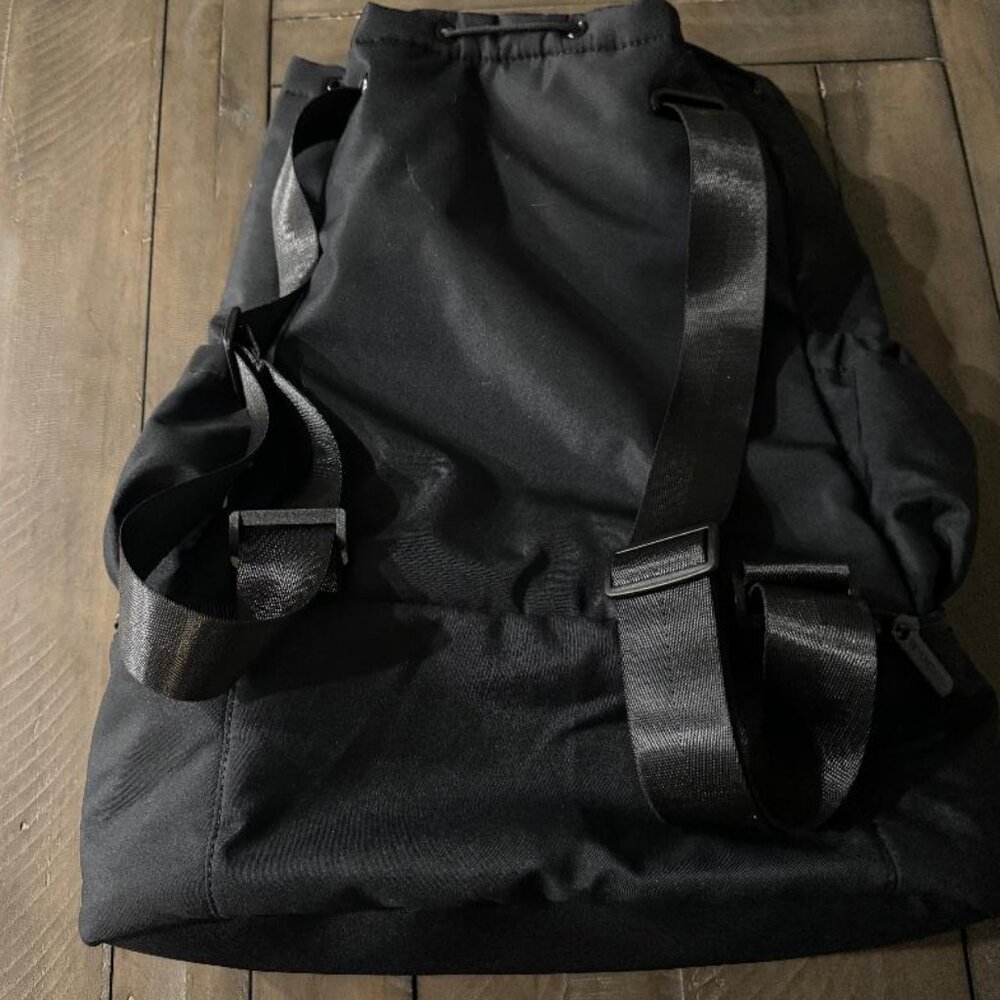 Beyond Yoga Mat Backpack - Picture 2 of 4